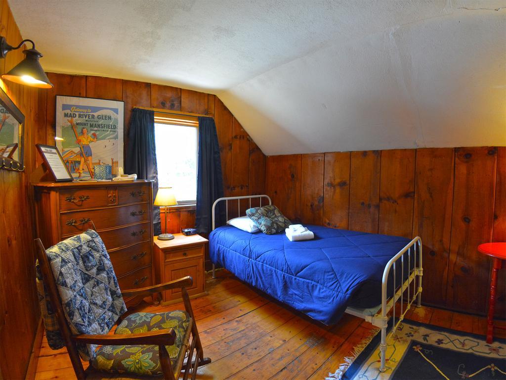 Hyde Away Inn Waitsfield Room photo